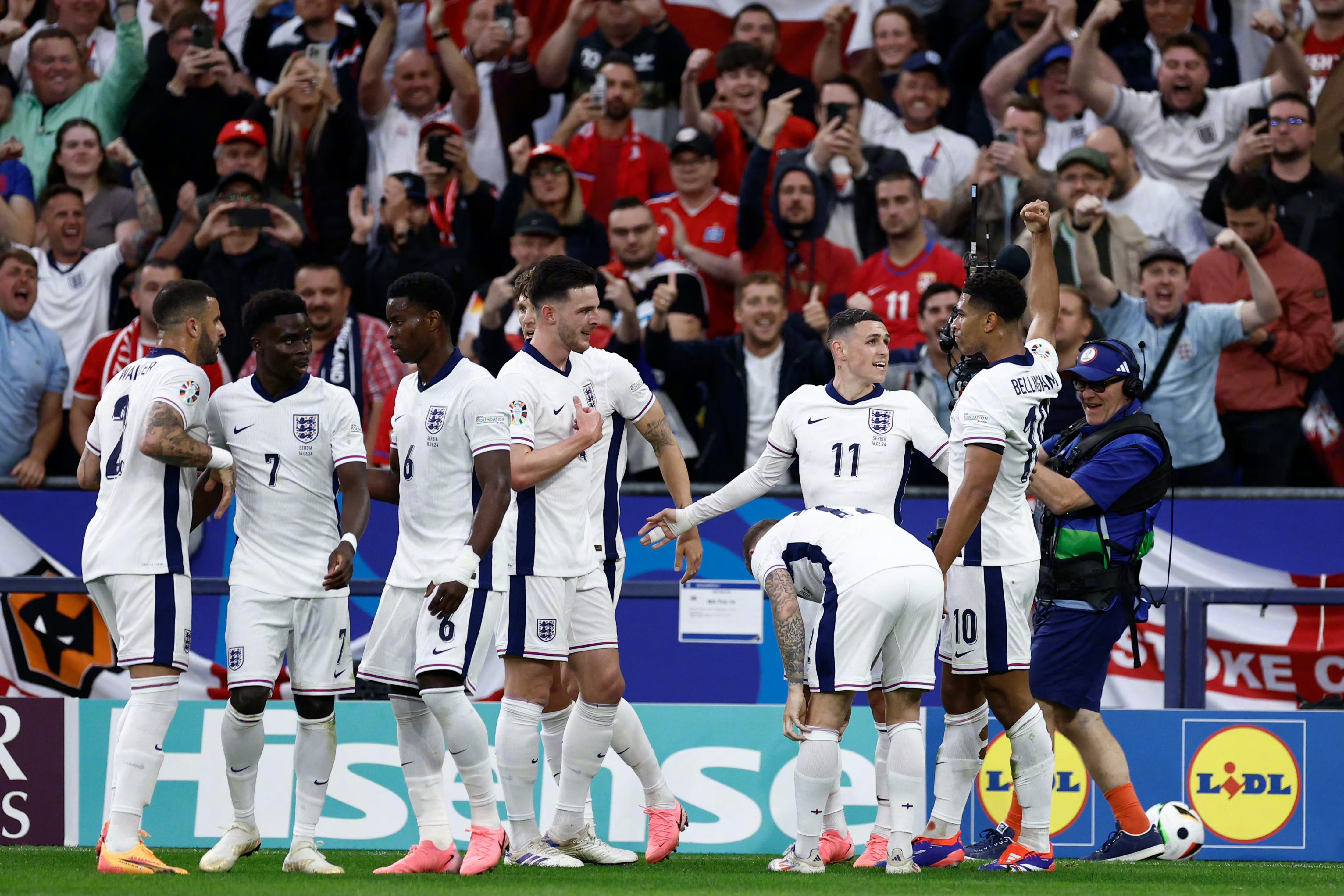 ju11.co-意大利国家队面临挑战，英格兰劲旅在前方！